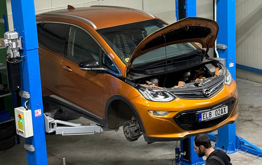 Naprawa silnika elektrycznego w OPEL Ampera-e (Chevrolet Bolt)