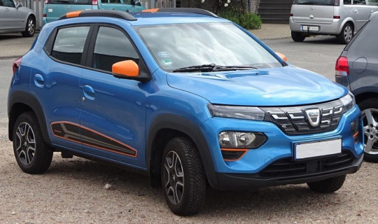 Naprawa samochodu elektrycznego Dacia Spring: prawdziwe studium przypadku od STS