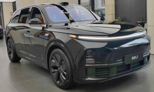 Li Auto L7 - SIM card installation and restoration of internet in Europe