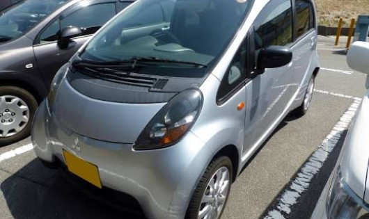 Mitsubishi i-MiEV: OBC/DC-DC Power Unit Repair and Key Programming